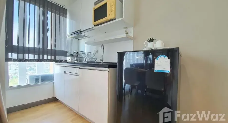 For rent 1 bed condo in Thon Buri, Bangkok
