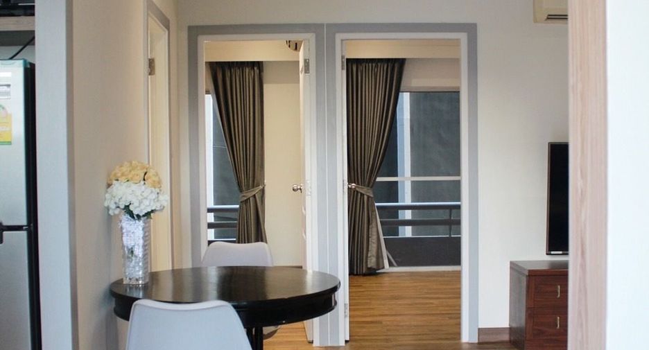 For rent 2 bedrooms condo in Khlong Toei, Bangkok