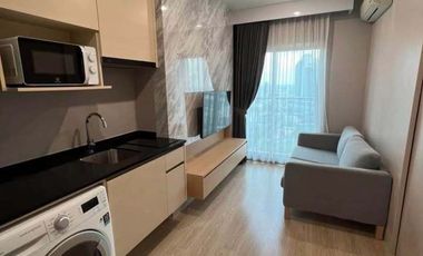 Condo en alquiler de estudio en Huai Khwang, Bangkok