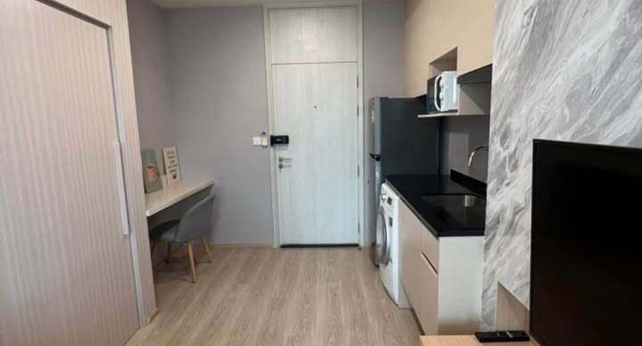 For rent studio condo in Huai Khwang, Bangkok
