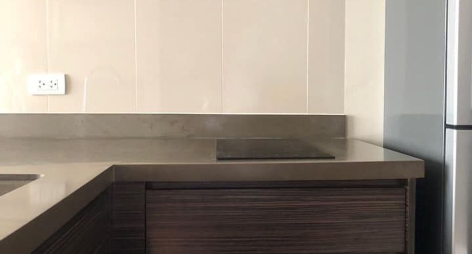 For rent 1 bed condo in Phaya Thai, Bangkok