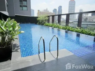 Condo en alquiler de 1 habitaciones en Khlong Toei, Bangkok