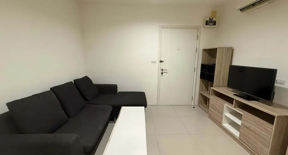 À louer studio condo à Khlong Toei, Bangkok