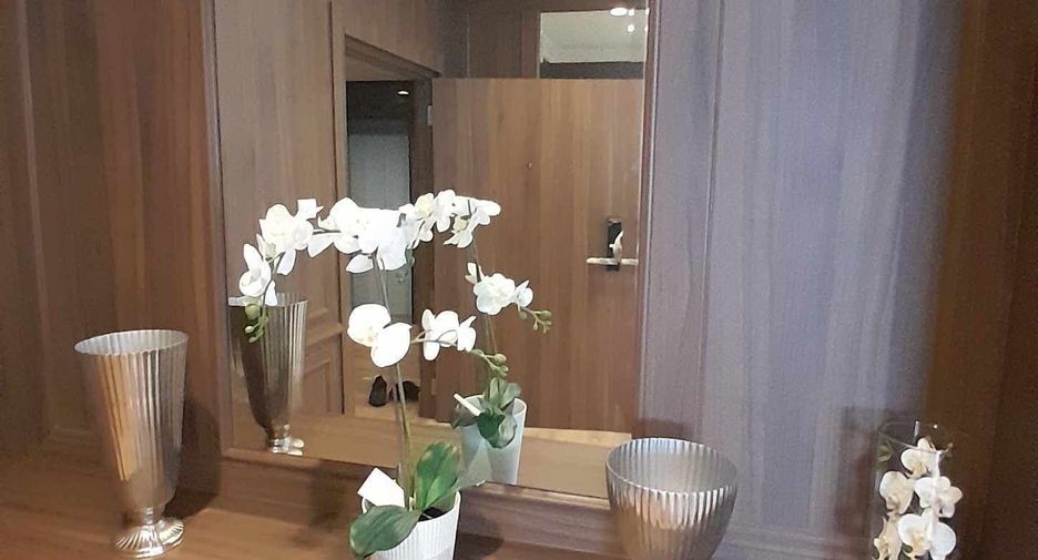 For rent 4 bedrooms condo in Khlong Toei, Bangkok