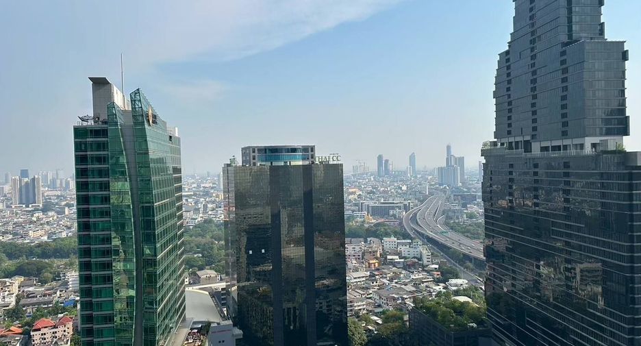 For rent 2 bedrooms condo in Sathon, Bangkok