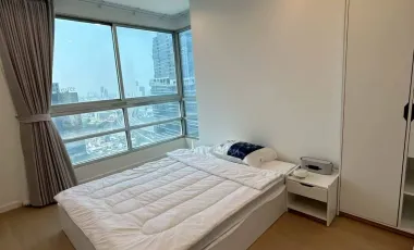 For rent 2 bedrooms condo in Sathon, Bangkok