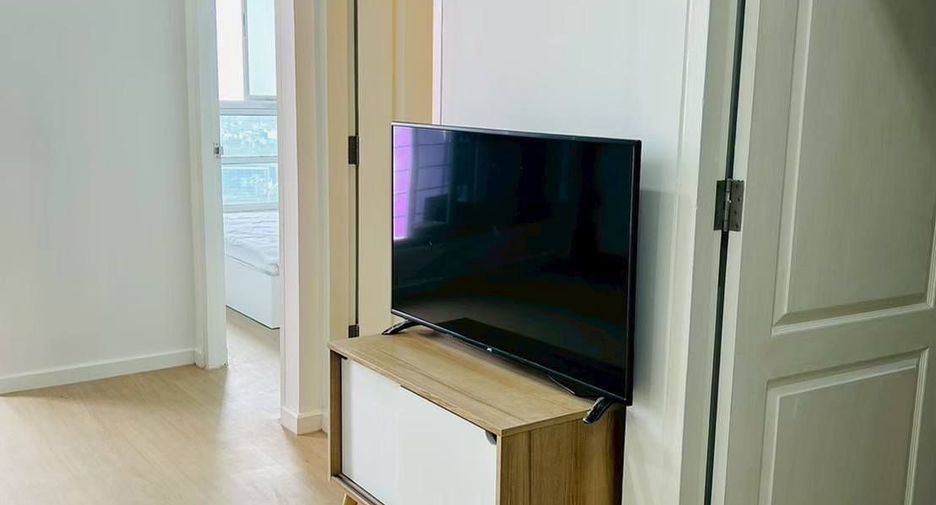 For rent 2 bedrooms condo in Sathon, Bangkok