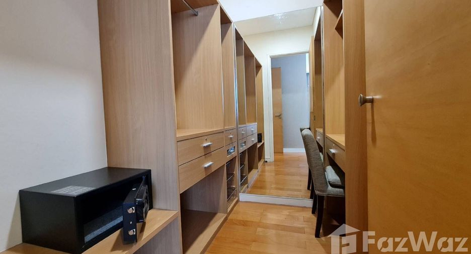 Condo en alquiler de 2 habitaciones en Khlong Toei, Bangkok