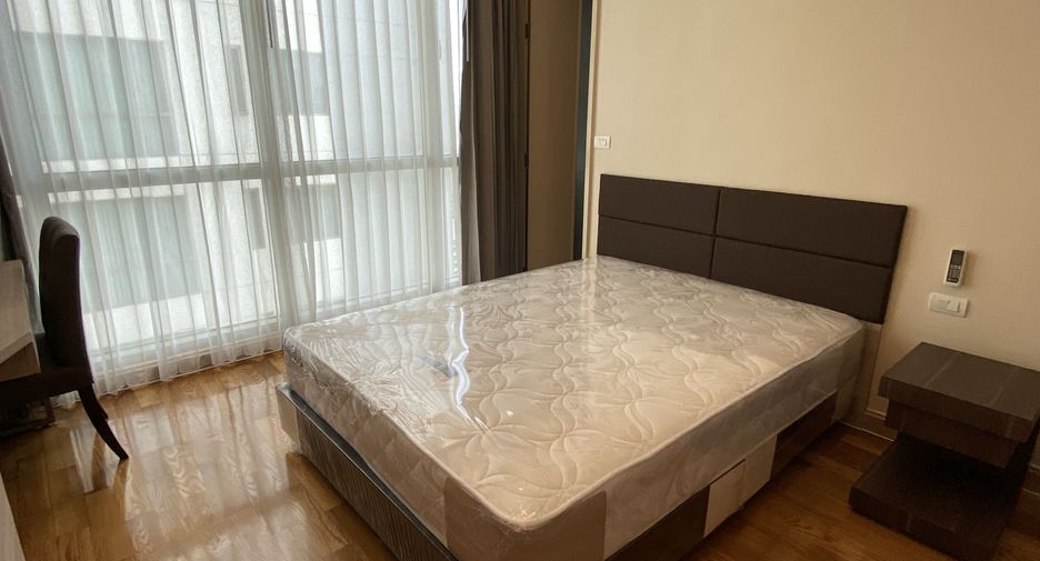Apartamento en alquiler de 3 habitaciones en Watthana, Bangkok
