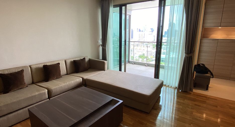 Apartamento en alquiler de 3 habitaciones en Watthana, Bangkok