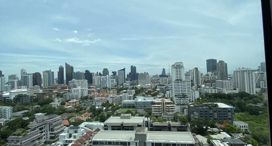 Apartamento en alquiler de 3 habitaciones en Watthana, Bangkok