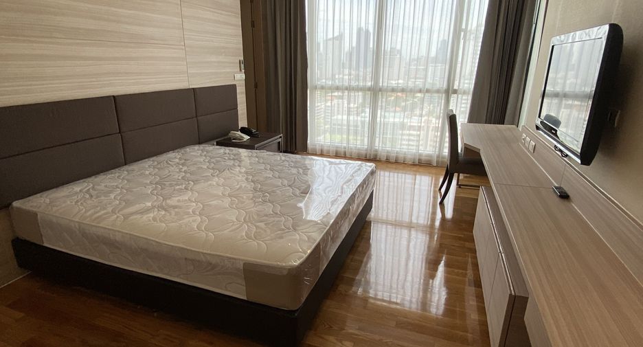 Apartamento en alquiler de 3 habitaciones en Watthana, Bangkok