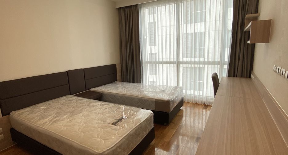 Apartamento en alquiler de 3 habitaciones en Watthana, Bangkok