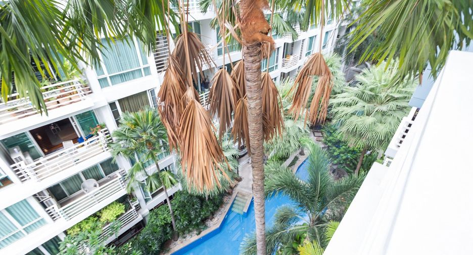 Condo en alquiler de 3 habitaciones en Khlong Toei, Bangkok