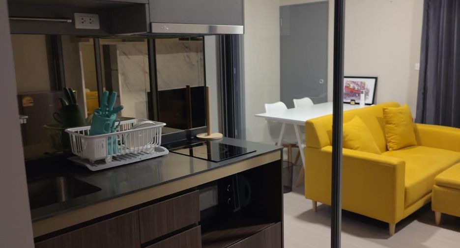 For rent 2 bedrooms condo in Watthana, Bangkok