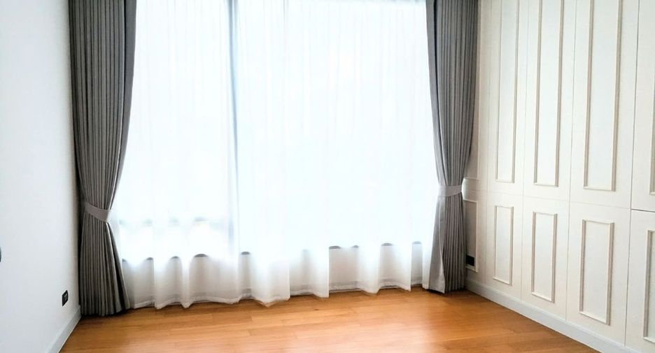 For rent 3 ベッドルーム condo in Pathum Wan, Bangkok