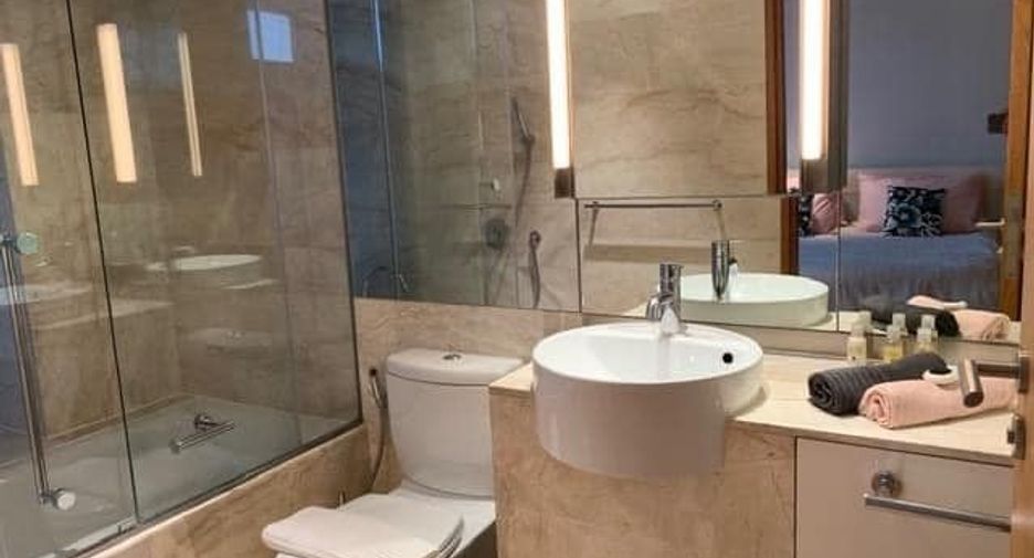 For rent 2 bedrooms condo in Sathon, Bangkok