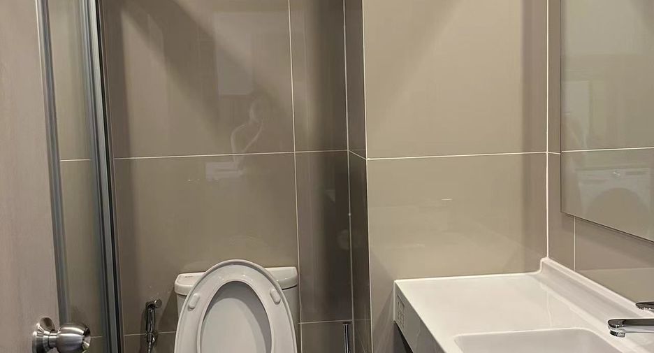 For rent studio condo in Huai Khwang, Bangkok