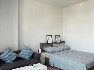 Wohnung zur Miete mit Studio in Huai Khwang, Bangkok