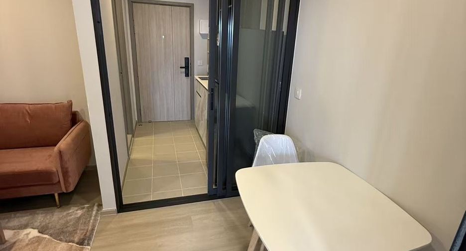 For rent 1 bed condo in Phra Khanong, Bangkok