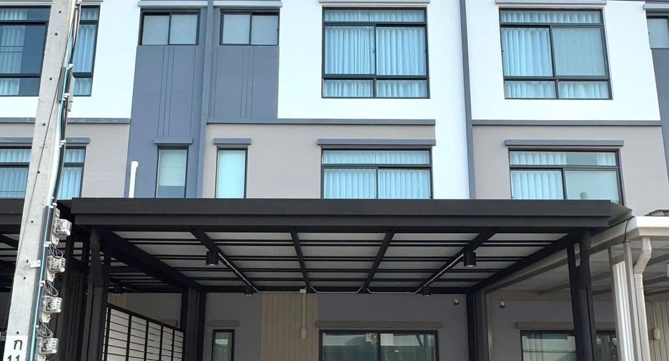 Reihenhaus zur Miete mit 3 Zimmer in Suan Luang, Bangkok