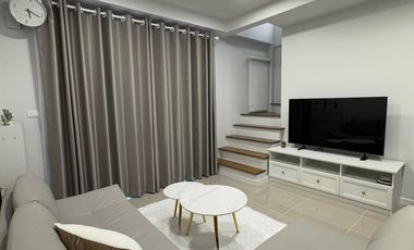 For rent 3 ベッドルーム townhouse in Suan Luang, Bangkok