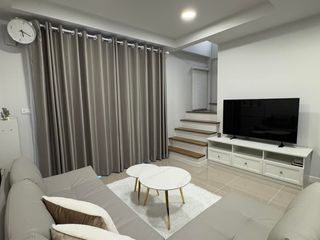 For rent 3 bedrooms townhouse in Suan Luang, Bangkok
