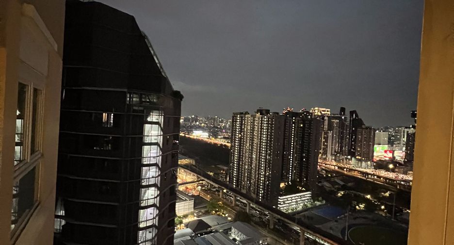 For rent 1 bed condo in Watthana, Bangkok