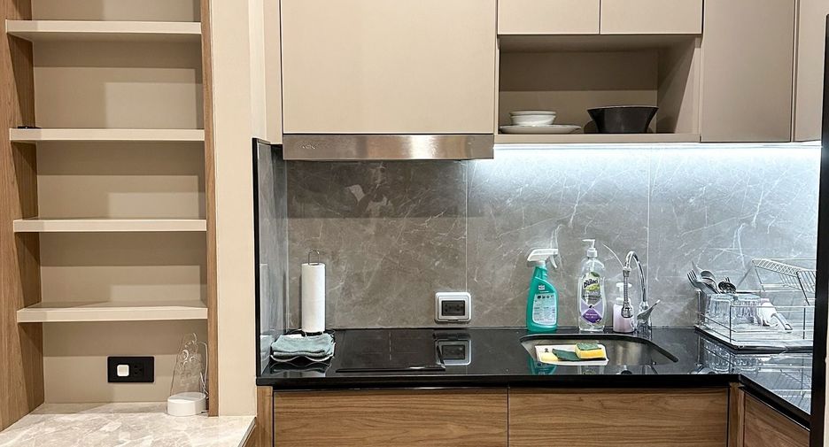 For rent 1 bed condo in Pathum Wan, Bangkok