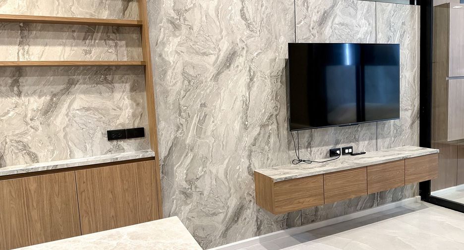 For rent 1 bed condo in Pathum Wan, Bangkok