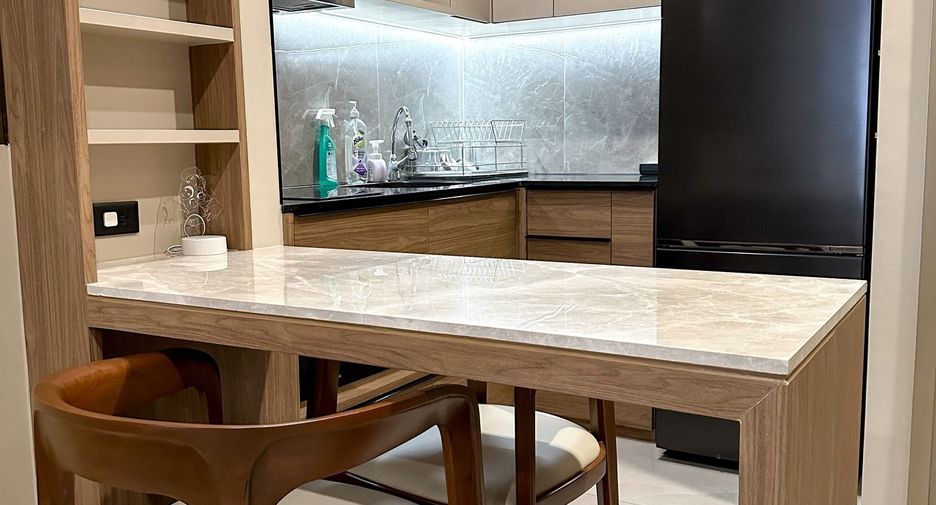 For rent 1 bed condo in Pathum Wan, Bangkok