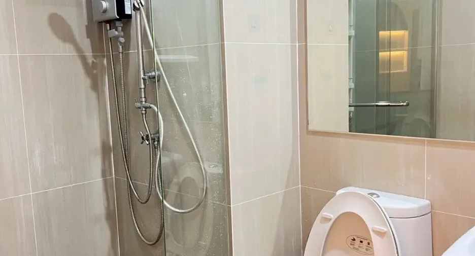 For rent studio condo in Huai Khwang, Bangkok