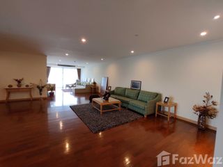 For rent 3 bedrooms apartment in Khlong Toei, Bangkok