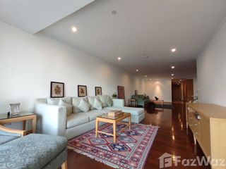 For rent 3 bedrooms apartment in Khlong Toei, Bangkok