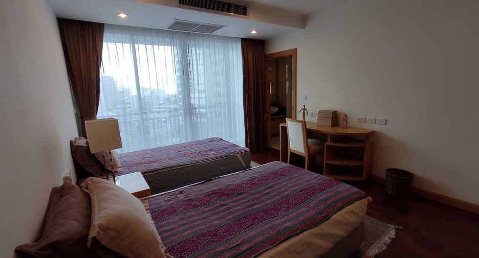 For rent 3 ベッドルーム apartment in Khlong Toei, Bangkok