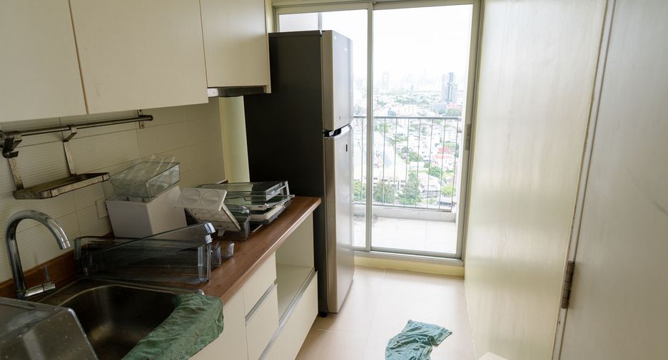 For rent 1 bed condo in Phaya Thai, Bangkok