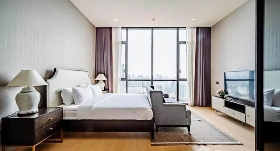 For rent 3 bedrooms condo in Watthana, Bangkok