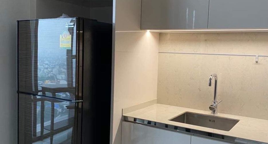 For rent 1 bed condo in Sathon, Bangkok