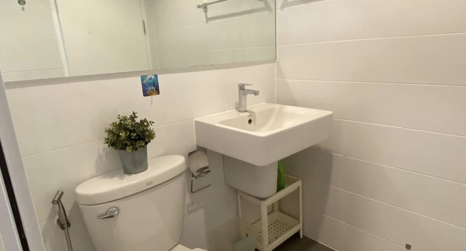 Condo en alquiler de 1 habitaciones en Khlong Toei, Bangkok