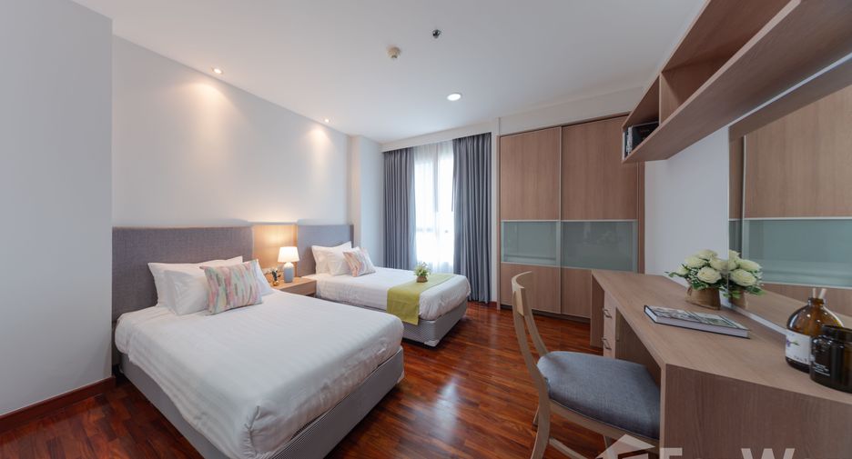 For rent 5 bedrooms apartment in Khlong Toei, Bangkok