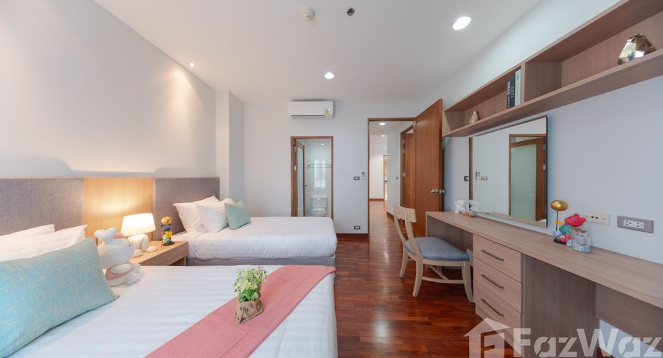 For rent 5 bedrooms apartment in Khlong Toei, Bangkok