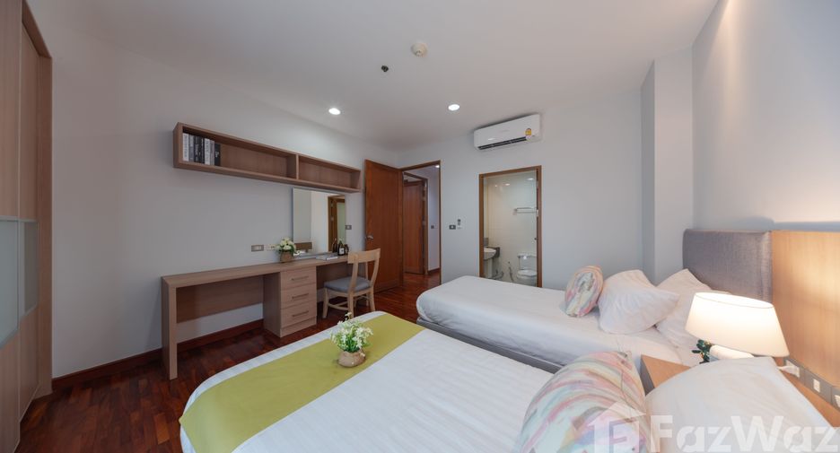 For rent 5 bedrooms apartment in Khlong Toei, Bangkok