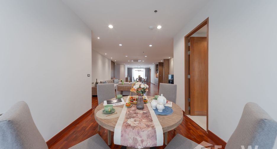 For rent 5 bedrooms apartment in Khlong Toei, Bangkok