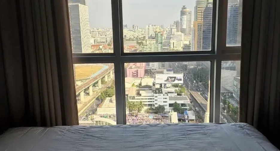 For rent 1 bed condo in Watthana, Bangkok