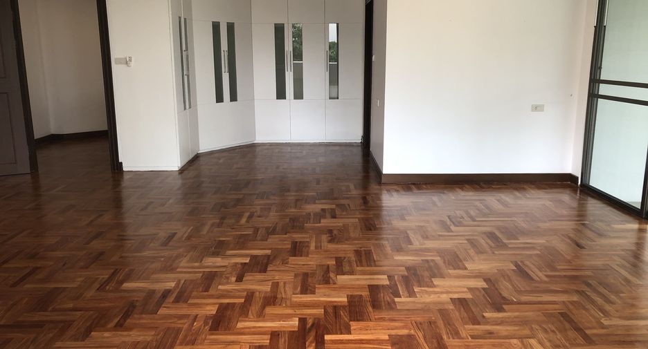 Apartment zur Miete mit 3 Zimmer in Watthana, Bangkok