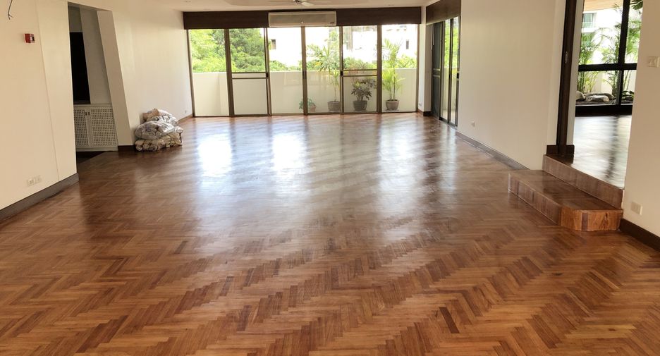 Apartment zur Miete mit 3 Zimmer in Watthana, Bangkok