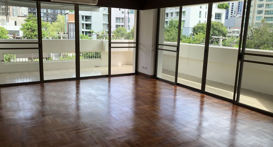 Apartment zur Miete mit 3 Zimmer in Watthana, Bangkok