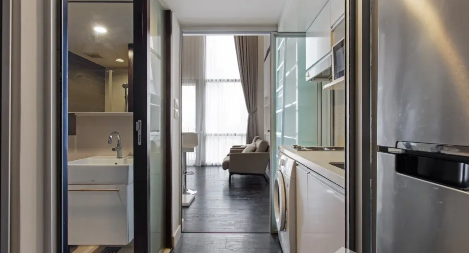 For rent 1 bed condo in Khlong Toei, Bangkok