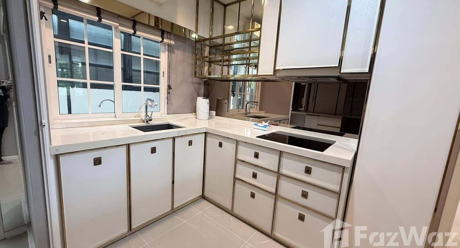 Casa en alquiler de 3 habitaciones en Bueng Kum, Bangkok