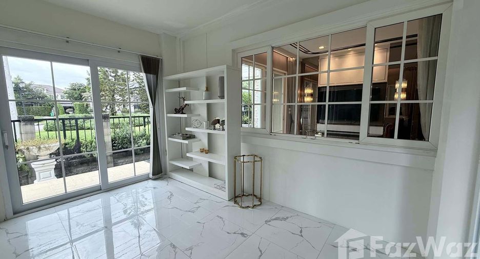 Casa en alquiler de 3 habitaciones en Bueng Kum, Bangkok